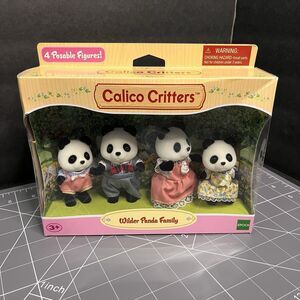 Calico Critters Wilder Panda Family by EPOCH Mother, Father, Sister, Brother.